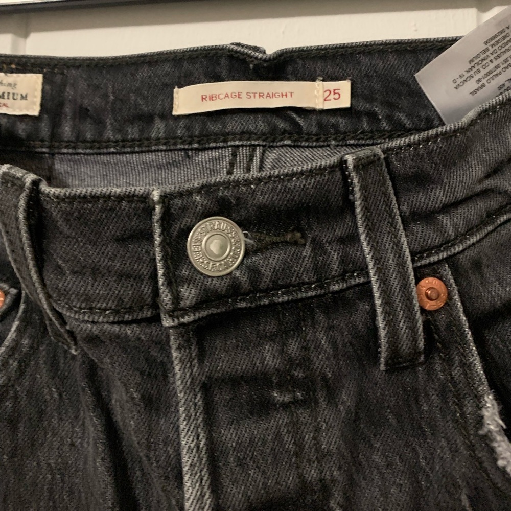 Levi’s ribcage straight jeans
